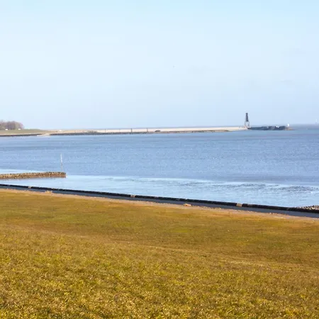 Doeser Seedeich 7, App 13 Куксхафен