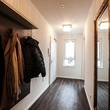 Doeser Seedeich 7, App 13 *